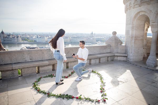 Proposal Photographer 2026 Proposal Addon Thumbnail Horizontal Roses on the floor 2026