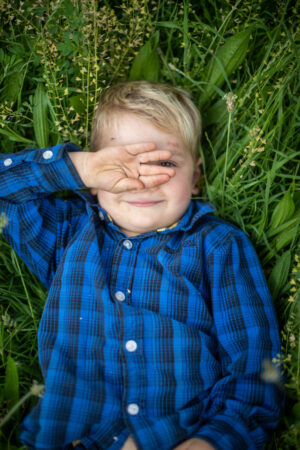 family photographer 2026 04 outdoor family photos 2026